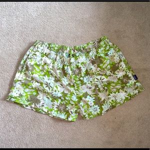 Women’s Patagonia Baggies Shorts Sz XL.